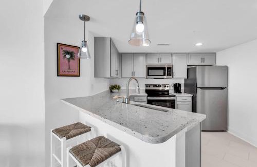 Downtown Myrtle Beach Casa | 3BR Beach Gem Full Reno-Views From All Bedrooms