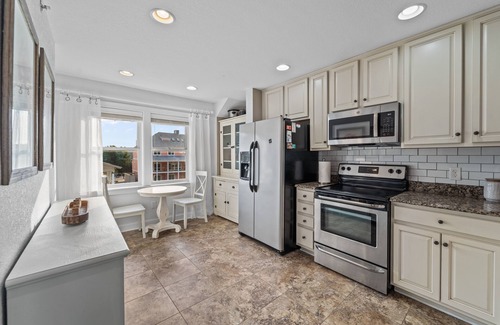 Bermuda Bay Casa | 3BR dog-friendly home near beach with decks & pool
