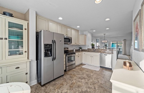 Bermuda Bay Casa | 3BR dog-friendly home near beach with decks & pool