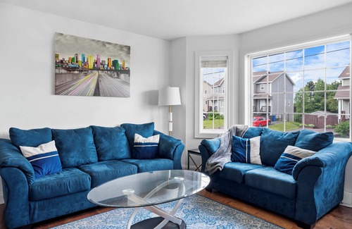 Dieppe Casa | 3BR Duplex W/ Outdoor Patio