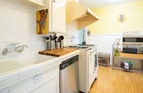 Southgate Casa | 3BR for 1-8pp - 1/3mile Med Cen - 1/2mile Rice Uni