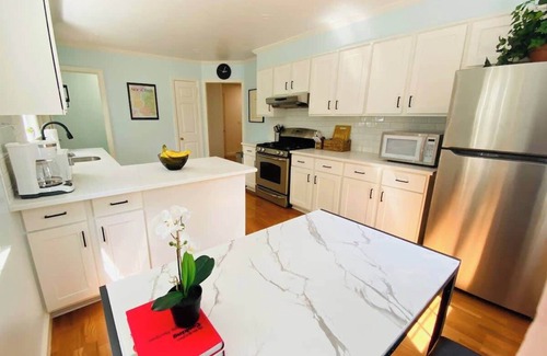 Port Chester Casa | 3br + game rm abt 45min drive or easy train to NYC