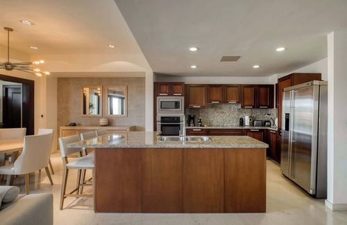 La Paz Apartamento | 3BR Golf View & Terrace at Vistamar