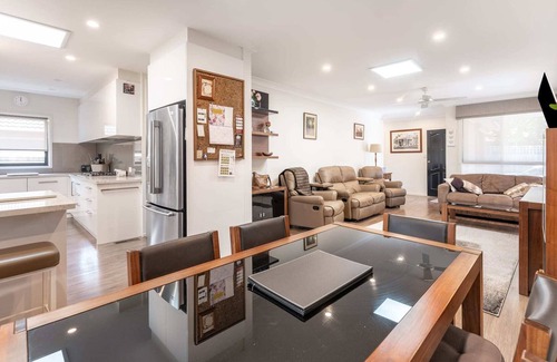Highett Casa | 3BR Highett Holiday Abode