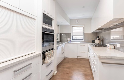 Highett Casa | 3BR Highett Holiday Abode