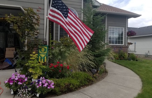 Boyd Acres Casa | 3BR Home in the Heart of Oregon's Outdoor Paradise