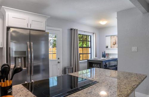Ballast Point Casa | 3br Hot Tub Retreat Steps From Bayshore Path!