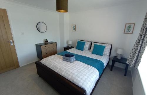 Bicester Casa | 3BR House with garden near Bicester Village