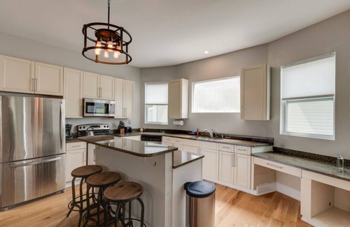 Eastwood Casa | 3BR in East Nash with YARD Walk to Shops & Eats