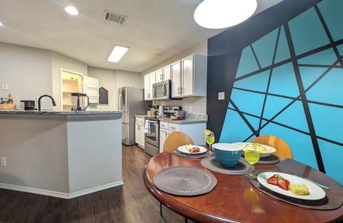 McKinney Casa | 3BR King/Queen/Twin Sleeps 8! Yard & Golf Nearby