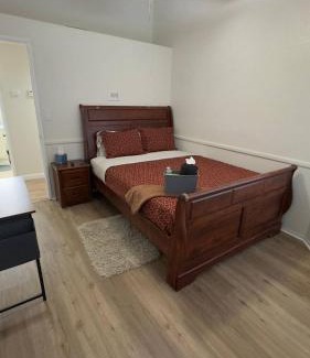 Palmdale Casa | 3BR & Loft near Palmdale Hospital- Shared Hm