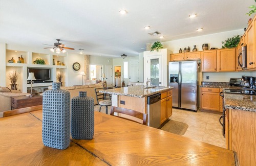 Augusta Ranch Casa | ** NUEVO ** 3BR 'Mesa Haven' con piscina climatizada y spa en el primer lote de golf