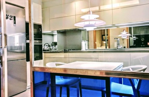 Dreta de l'Eixample Apartamento | 3br Modernist Pg de Gràcia high ceilings - Dandi