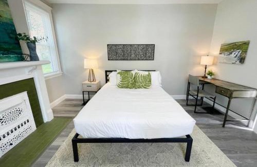 Mount Auburn Casa | 3BR Near UC | Zoo | Hospitals |Downtown | OTR