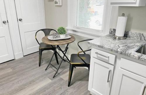Mount Auburn Casa | 3BR Near UC | Zoo | Hospitals |Downtown | OTR