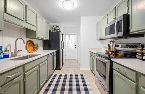 Savannah Casa | 3BR Pet Friendly Sugar Mill Cottage