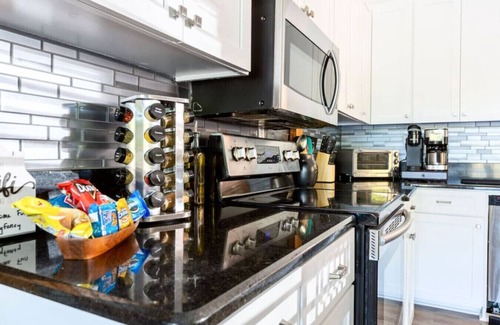 Sherrills Ford Apartamento | 3BR-Quiet Cove-Private Slip/Boat Ramp-Pet-Friendly
