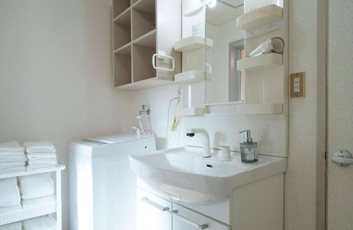 Dotonbori Apartamento | 3BR (rare)Kuromon Market · Dotonbori 3min!Sleeps 8!
