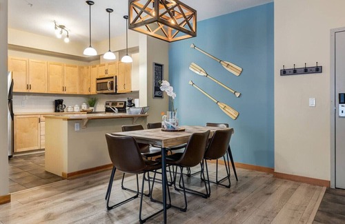 Cougar Creek Apartamento | 3BR Rockies Condo | Heated Pool + Hot Tub
