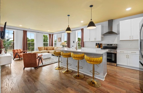 Talbot's Corner Apartamento | 3BR - Sleeps 10 | Makeup Room + Rooftop, Near DT!