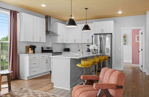 Talbot's Corner Apartamento | 3BR - Sleeps 10 | Makeup Room + Rooftop, Near DT!