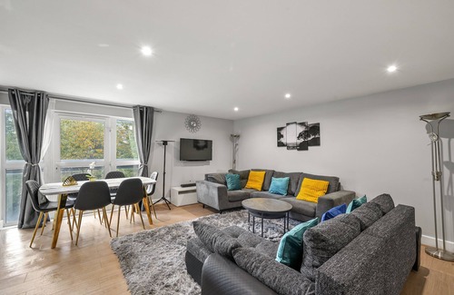 Island Gardens Apartamento | 3br-sleeps8-canarywharf-cinemabedroom