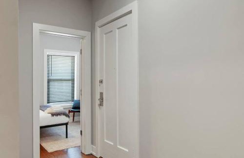 East Albany Park Apartamento | 3BR Spacious Apartment with In-Unit Laundry - Kedzie 3F