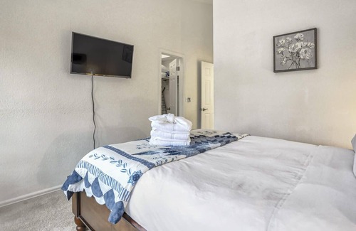 Cheyenne Meadows Casa | 3BR State Park&Mountains Nearby Lake