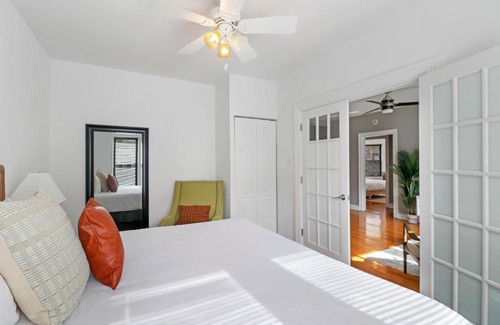 Lake View East Apartamento | 3BR Sunny and Spacious Apartment near Restaurants - Stratford 2S rep