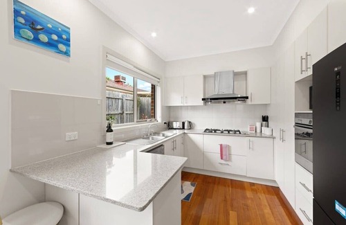 Ashwood Casa | 3BR Townhouse 7km to Chadstone