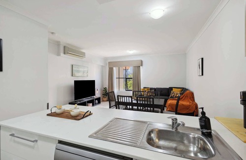 Northbridge Casa | 3BR Townhouse close to RAC Arena