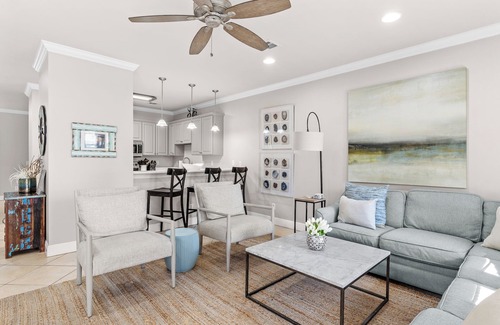 Gulf Place Condominio | Hermosa casa adosada en 30A, cerca de la piscina, a pie de playa y paseo de artistas.