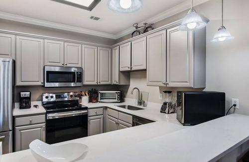 Gulf Place Condominio | Hermosa casa adosada en 30A, cerca de la piscina, a pie de playa y paseo de artistas.