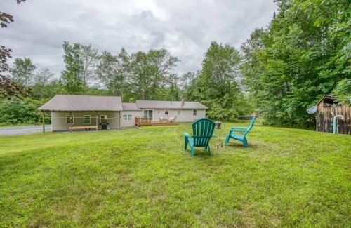 Woodsville Casa | 3BR with A/C, a Firepit and Private Lake Access!
