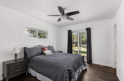 Bakersfield Casa | 3brm Spanish Cottage remodeled