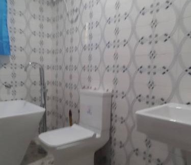 Oshodi-Isolo Apartamento | 3JD Lavishly Furnished 3-Bed Apartment