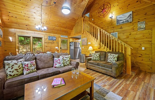 Black Bear Falls Cabina | Listado regresivo, Nueva administración, Reserve ahora