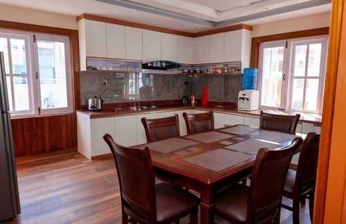 Kathmandu Apartamento | 3LDK, 2 private rooms, 1 shared room, spacious kitchen, meeting room, and parking space.