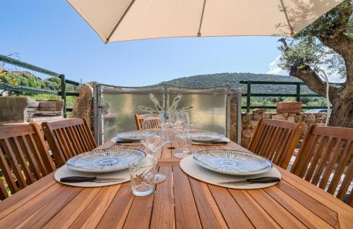 S'Iscala Apartamento | 3min dalla Spiaggia, Elegante Villetta a Budoni