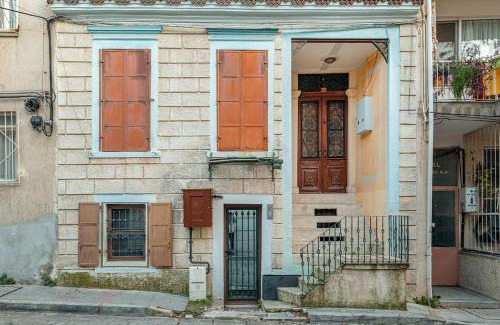 Konak Apartamento | 3min to the historical elevator,quiet and peaceful