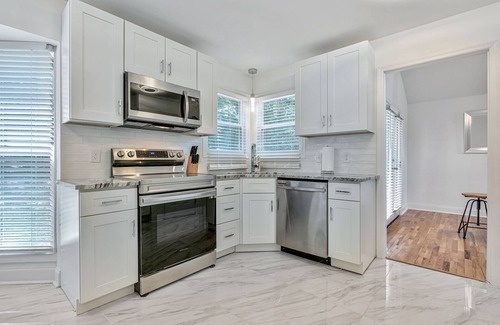 Antioch Casa | 3minAirport ♥ 10minDowntown ♥ FreeParking 3BD2.5BA