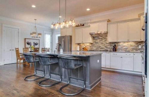 Shelby Hills Casa | 3mn to everything Nashville! Comfortably sleeps 12