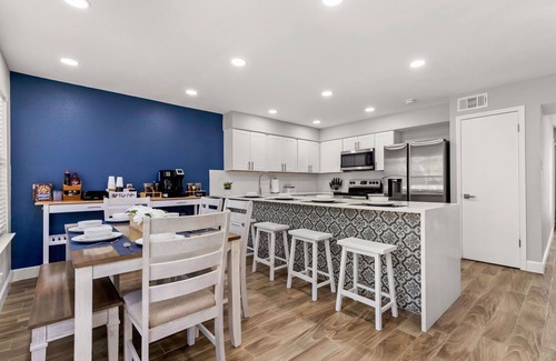 San Antonio Casa | Family Retreat: Explore, Play & Dine! Book Now!