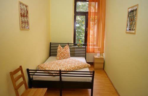 Loebtau Apartamento | 3R-Fewo-bis-8-Personen-zentral-T8