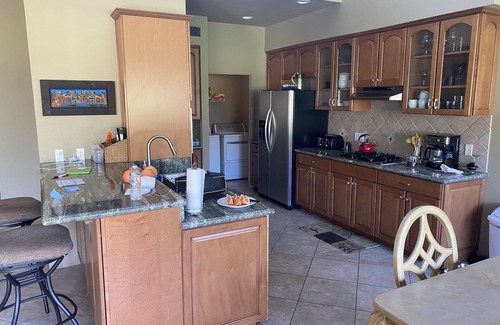 Rancho Mirage Condominio | TERCER FERROCARRIL DE DINAH SHORE - Reserve su escapada en el desierto