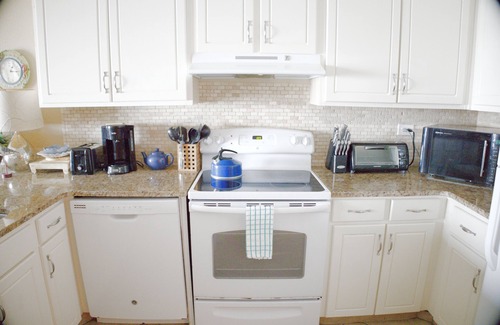 Crescent Beach Condominio | 3rd floor, 2 QBs in master w/ attached FB, 2nd FB, Q sleeper sofa in living room