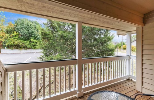 Nashville Condominio | 3rd Floor Back Side Penthouse Suite - 306 by Grand Wood Suites