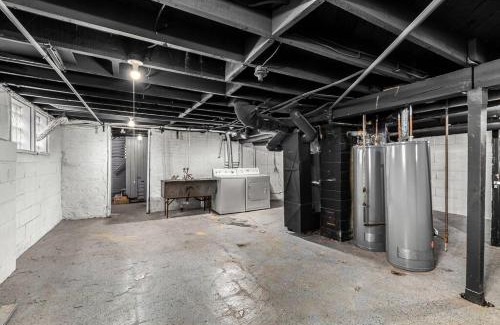 Detroit Apartamento | 3rd Story Loft Islandview Pets Included with Free Parking!