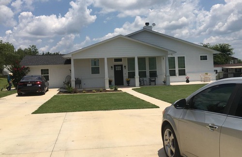 Weatherford Casa | 4/2.5 w/pool