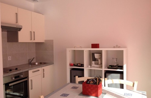 Saint-Jean-Lasseille Apartamento | 4 apartamentos en villa en el campo tranquilo con piscina, cerca del mar